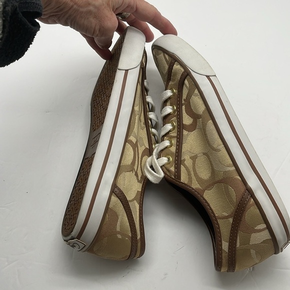 Coach Dee Logo Tennis Shoe Lace Up Brown Sneaker Size 7B Athletic Preppy Retro - Picture 5 of 17